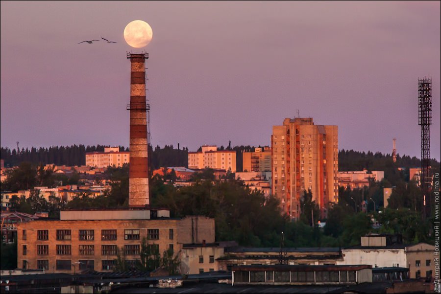 Полнолуние. Петрозаводск.