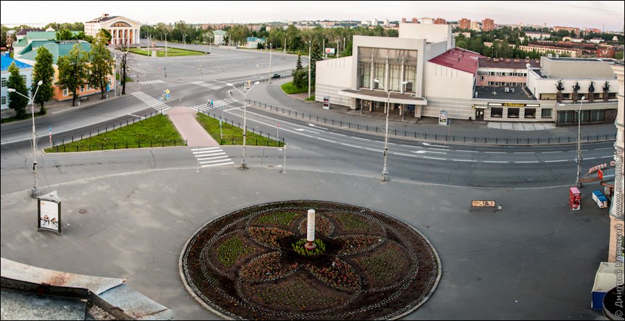 Петрозаводск, площадь Кирова и Национальный театр